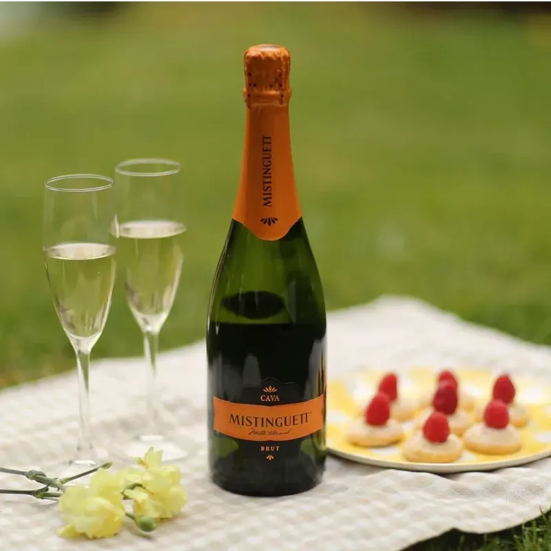 Mistinguett Brut (España) - Botella